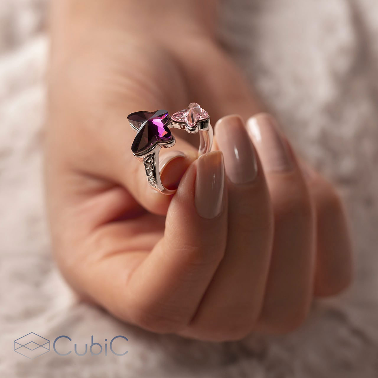انگشتر زنانه کوبیک مدل QR-13924