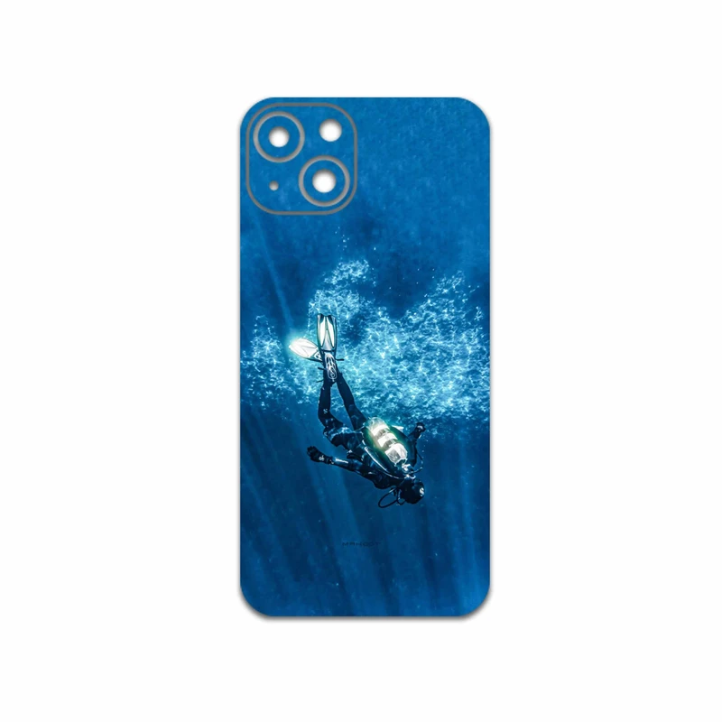برچسب پوششی ماهوت مدل Scuba-Diving مناسب برای گوشی موبایل اپل iPhone 13