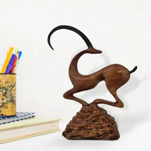 مجسمه مدل گوزن