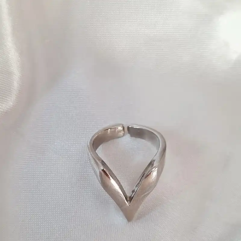 انگشتر مدل هفت