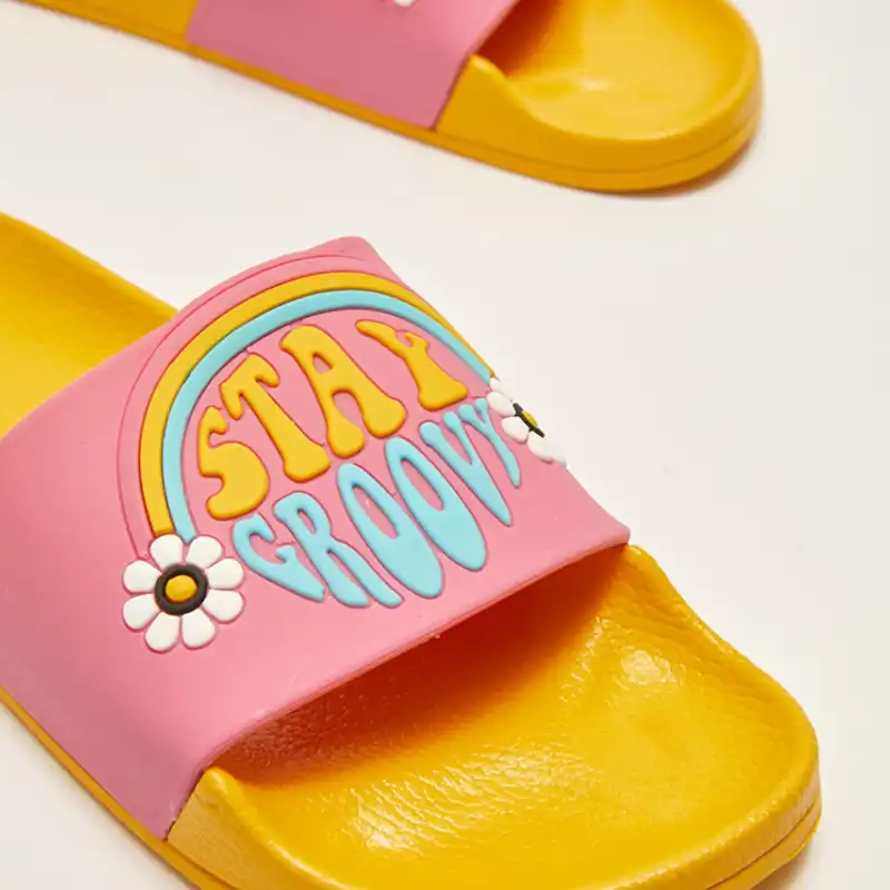 دمپایی زنانه ال سی وایکیکی مدل آنتی شوک Stay Groovy