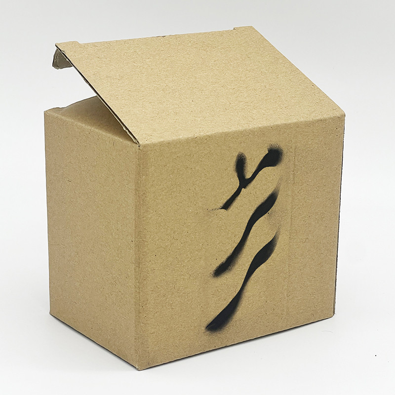 ماگ مد برتر مدل بارسلونا به همراه زیر لیوانی ماگ مد برتر مدل بارسلونا به همراه زیر لیوانی