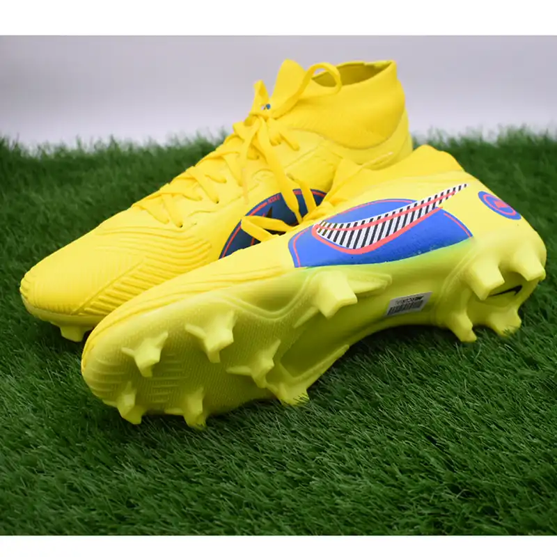 کفش فوتبال مردانه مدل استوک دار ساقدار C-7445