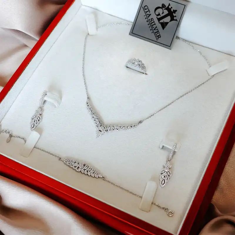 سرویس نقره زنانه جی تی ای مدل جی نایس