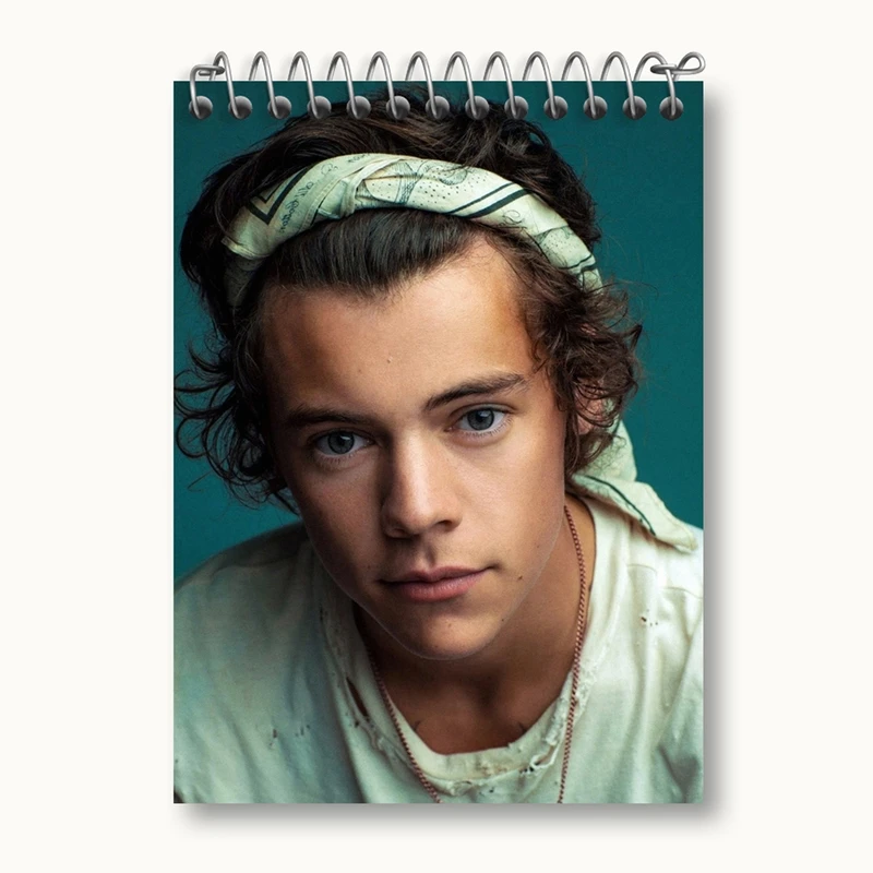 دفتر یادداشت 50 برگ خندالو مدل هری استایلز گروه موسیقی وان دایرکشن One Direction کد 2924