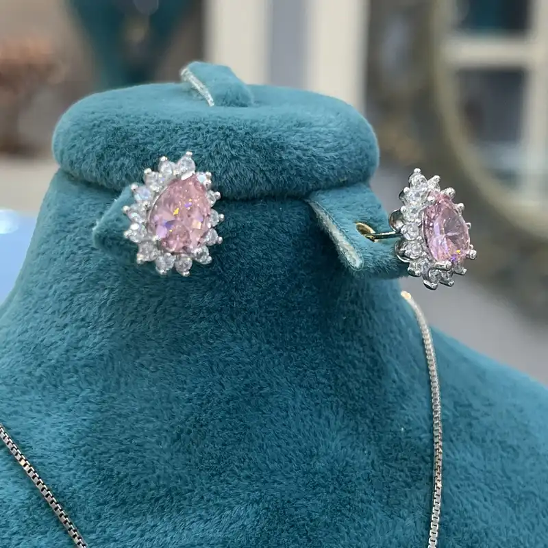 نیم ست نقره زنانه مدل سوپر لوکس جواهری مزین به نگین طرح رز کوارتز