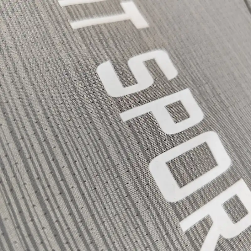 تاپ ورزشی زنانه مدل آیلین 01