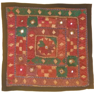رومیزی سوزن دوزی مدل عسلی کد SOO43