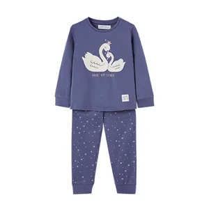 ست تی شرت آستین بلند و شلوار دخترانه مدل قو