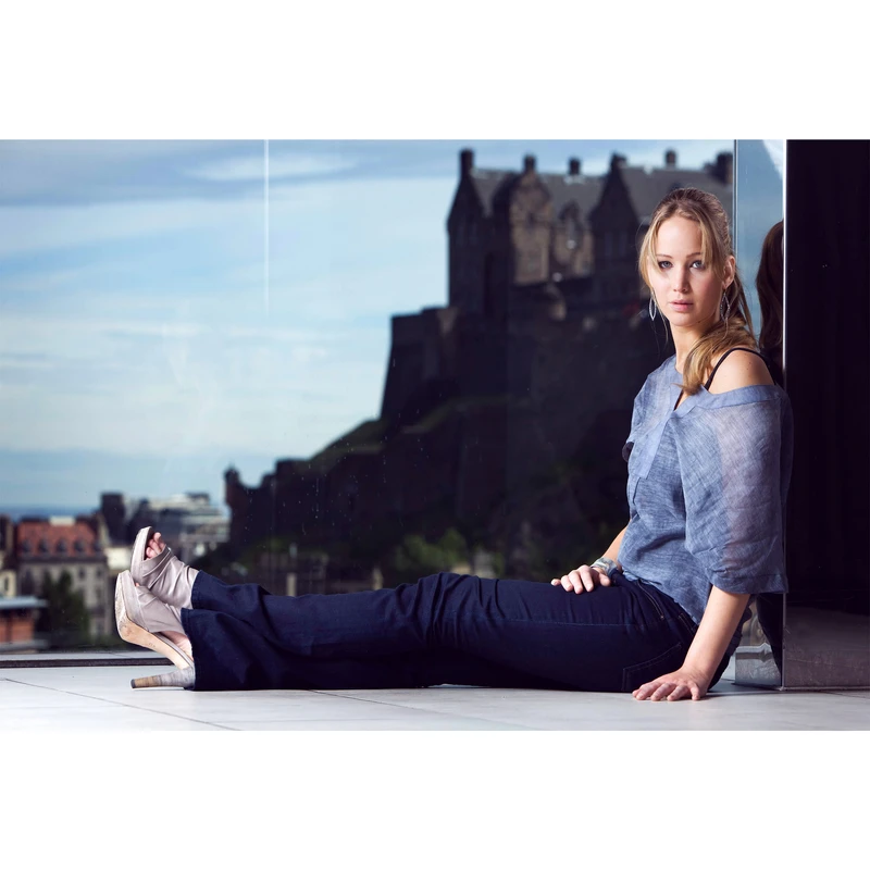 تابلو شاسی مدل بازیگر جنیفر لارنس T6447