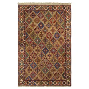 گلیم دستباف دو و نیم متری طرح خشتی مدل H61