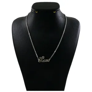 گردنبند نقره زنانه دلی جم طرح  love  کد D 635