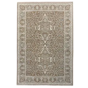 فرش ماشینی 500 شانه فرش مهدیان زمینه نسکافه‌ای حاشیه کرم کد 1052