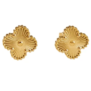 گوشواره میخی زنانه مدل ونکلیف کد cl20