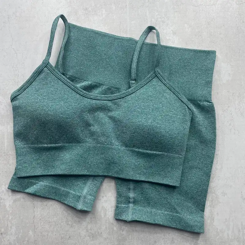 ست نیمتنه و شلوارک ورزشی زنانه کد 16