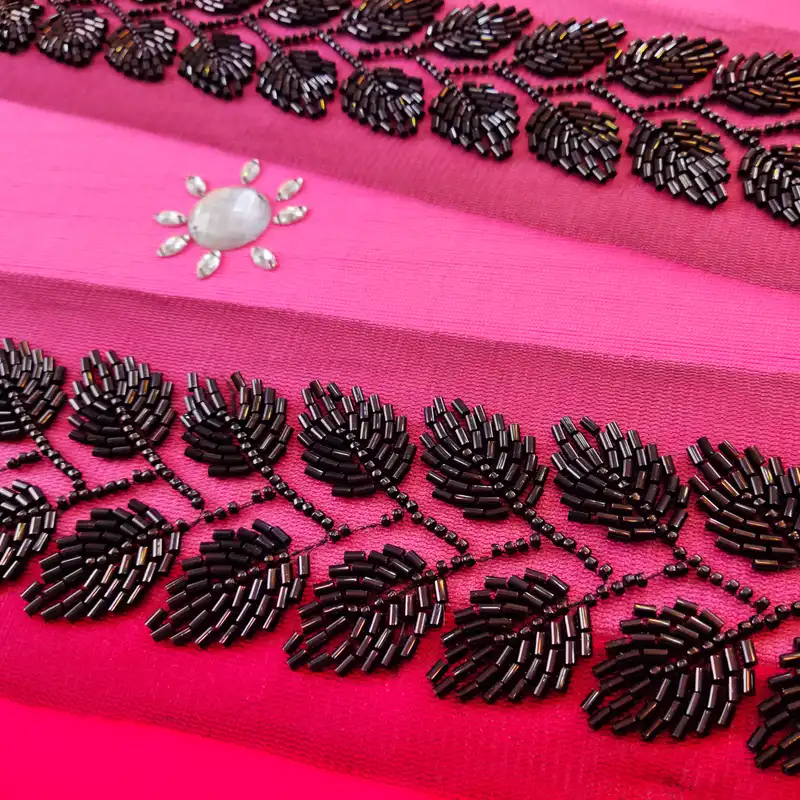 نوار یراق مدل منجوق دوزی مجلسی G طول یک متر