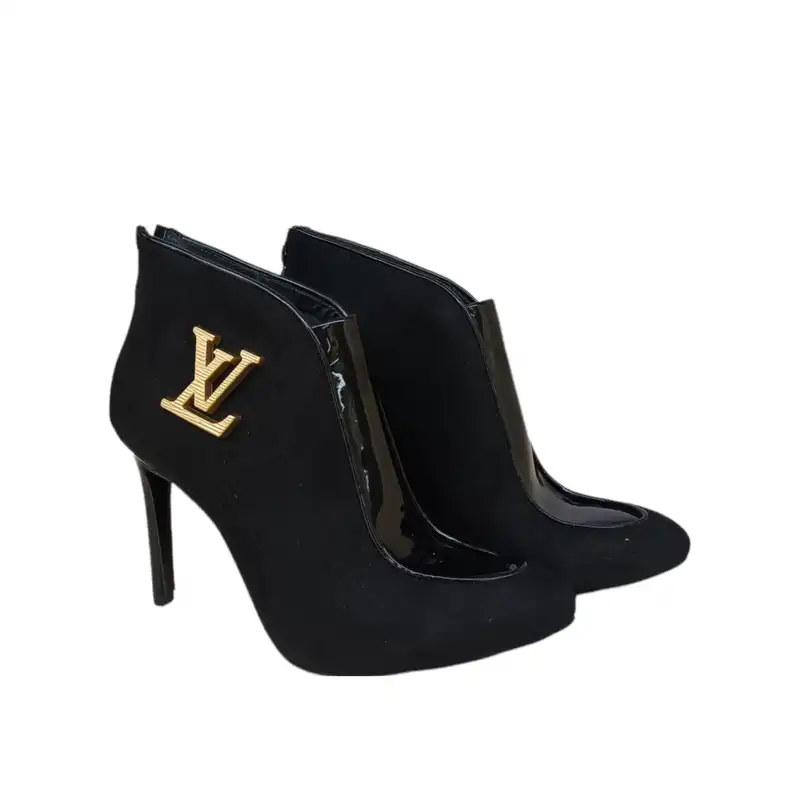 نیم بوت زنانه مدل 115HOR001