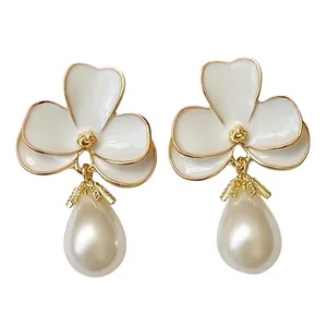 گوشواره آویز زنانه مدل مرواریدی کد A27