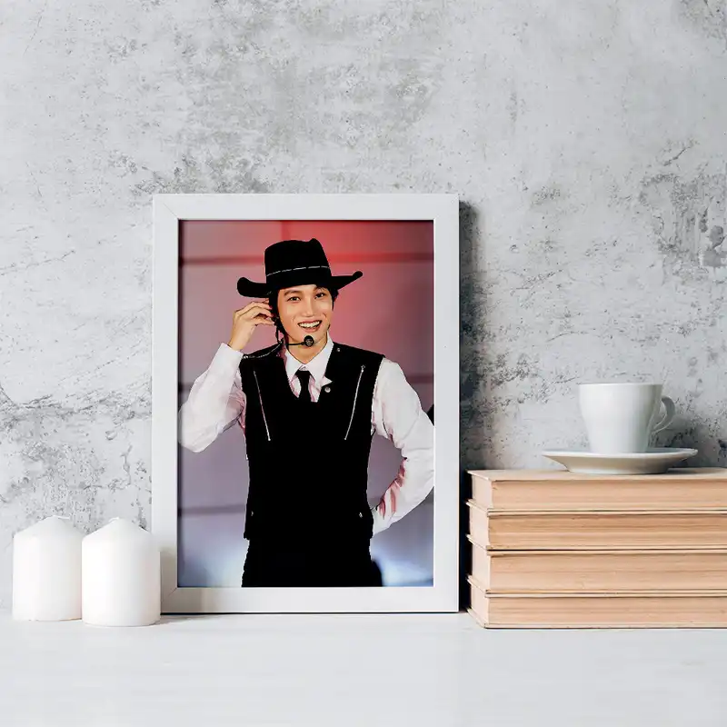 تابلو خندالو مدل کای گروه اکسو EXO کد 16837