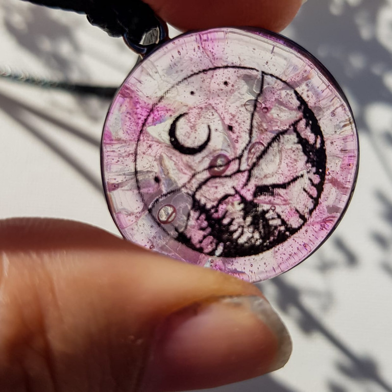 گردنبند دخترانه مدل رزینی طرح منظره گردنبند دخترانه مدل رزینی طرح منظره