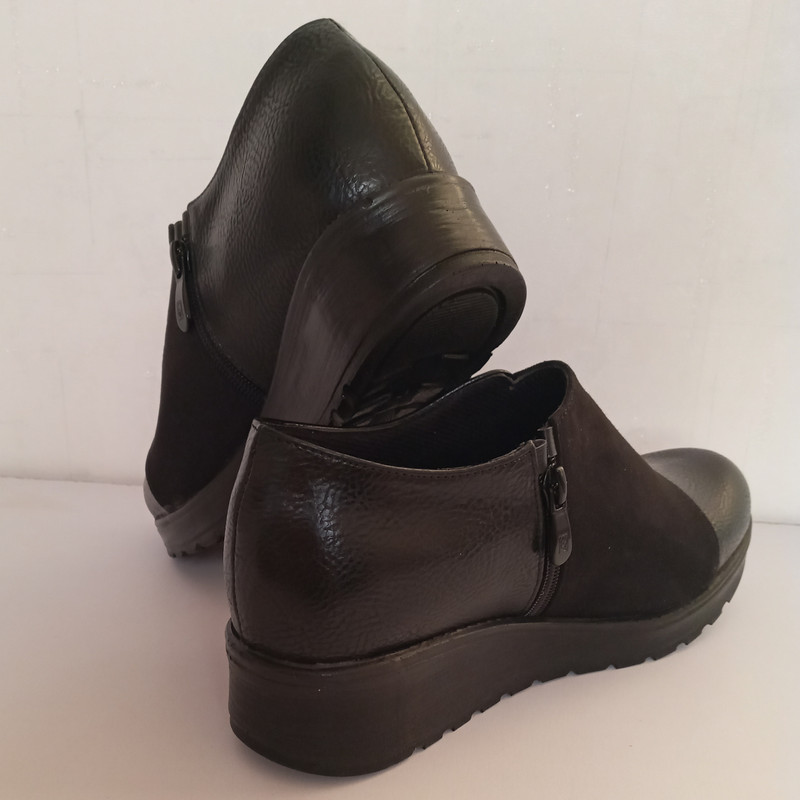 کفش طبی زنانه مدل لژدار