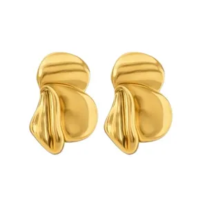 گوشواره میخی زنانه مدل گلبرگ کد s153