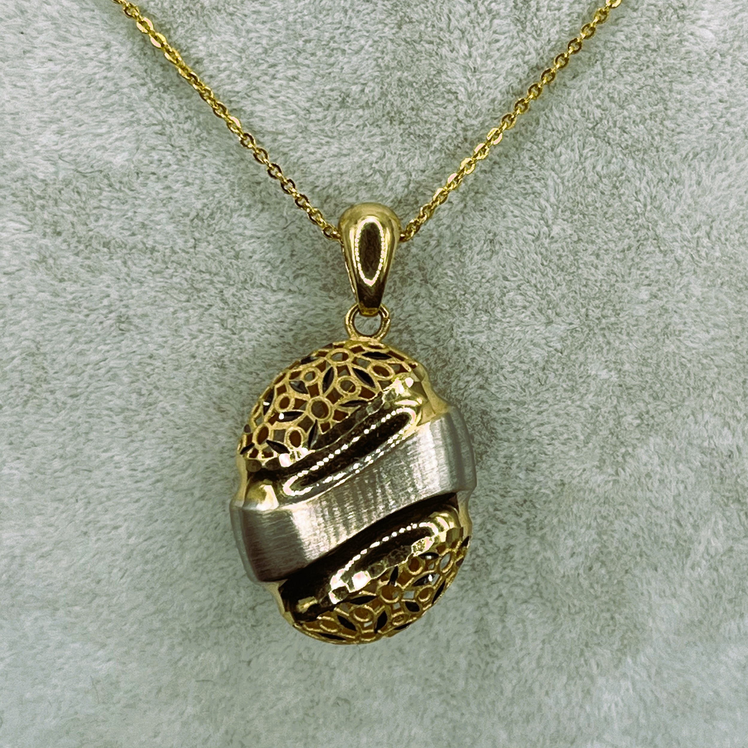 آویز گردنبند طلا 18 عیار زنانه مدل آوا