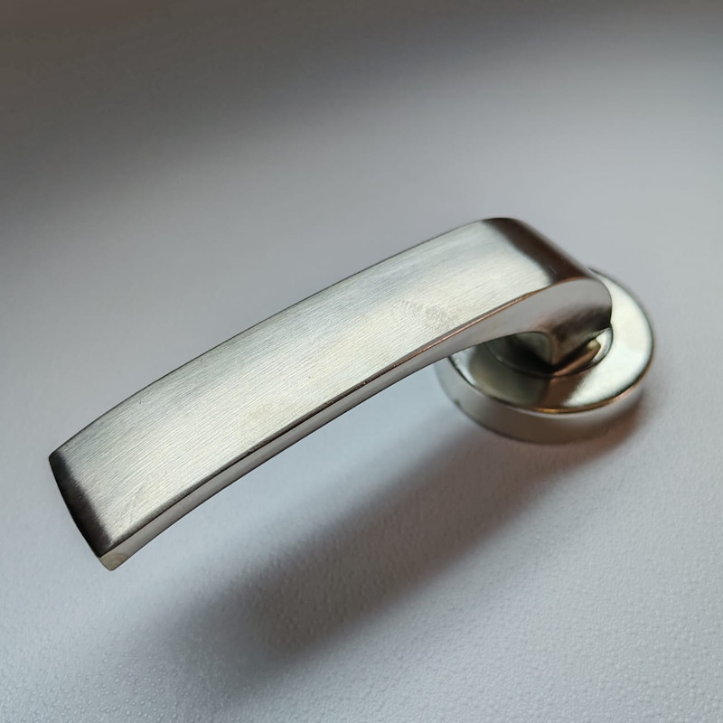 دستگیره در ضد سرقت بیسان مدل رادین چپ باز شو کد 1004