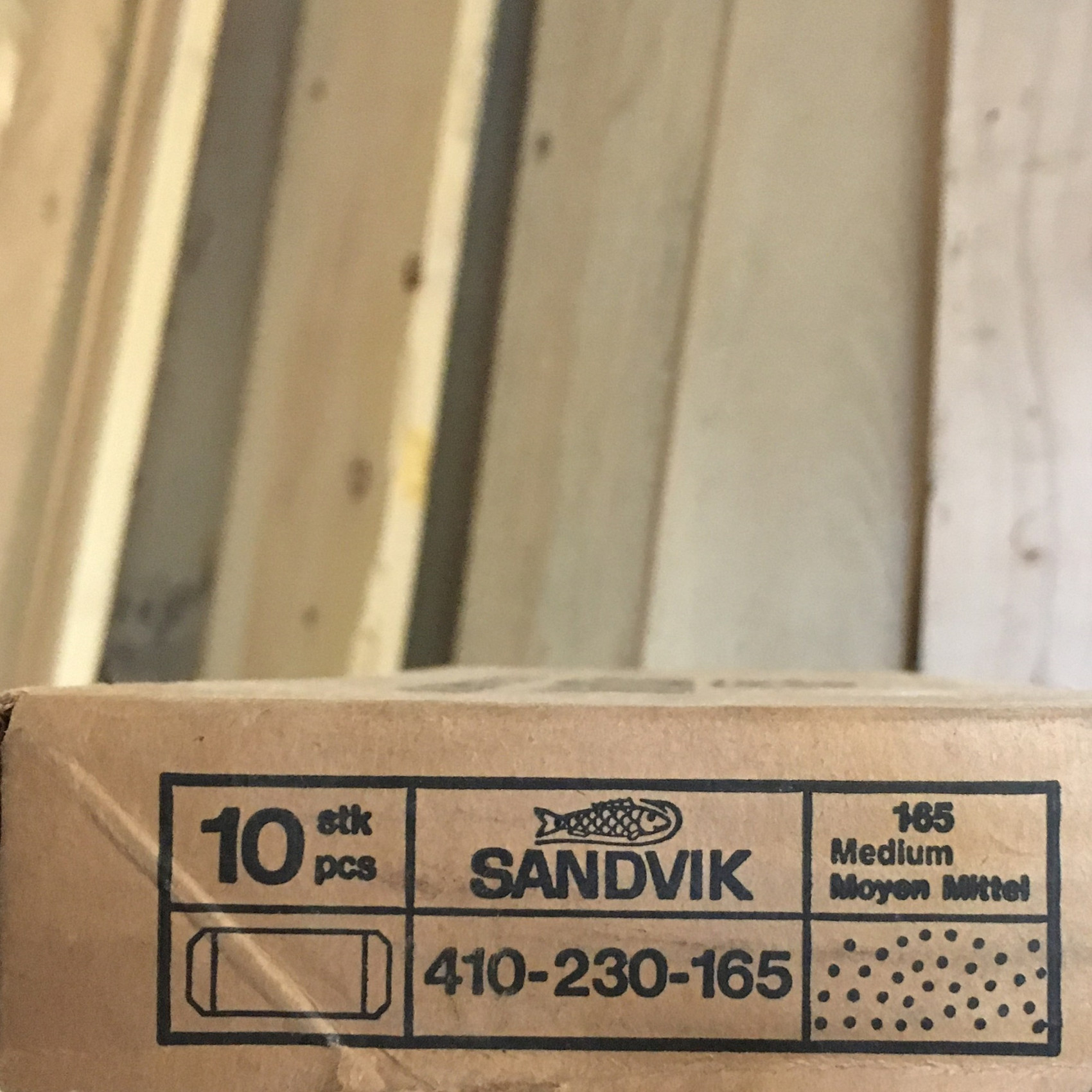 سنباده سندویک مدل S42