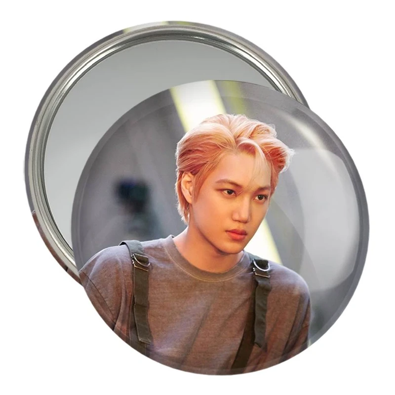 آینه جیبی خندالو مدل کای گروه اکسو EXO  کد 13397