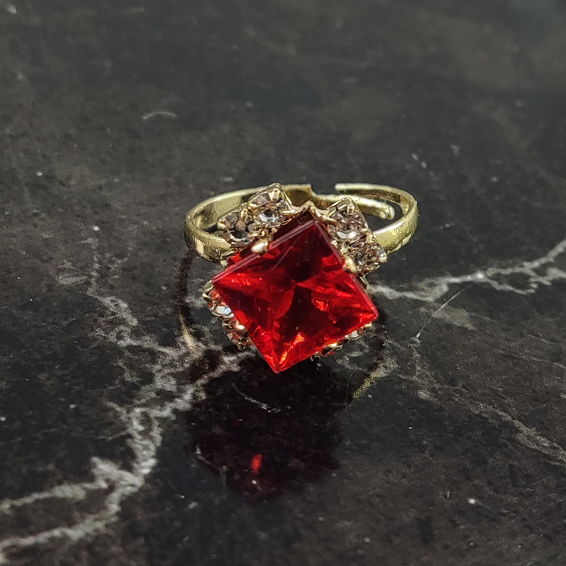 انگشتر دخترانه سلین کالا مدل یاقوت کد 12 انگشتر دخترانه سلین کالا مدل یاقوت کد 12