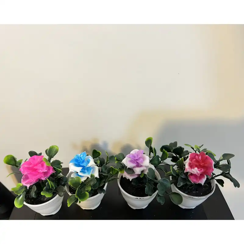 گلدان به همراه گل مصنوعی مدل گل رز مجموعه 4 عددی