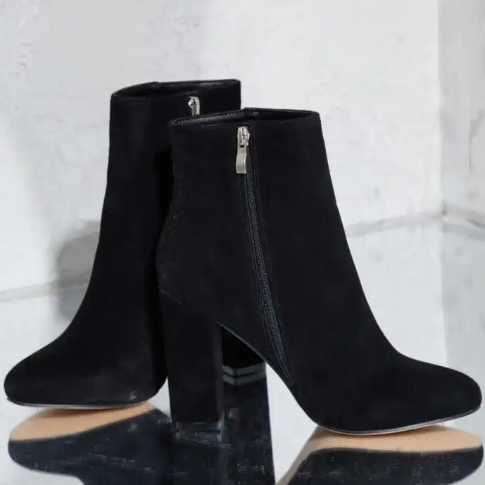 نیم بوت زنانه مدل مخمل کد 100610