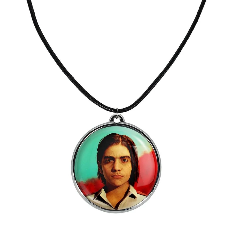 گردنبند خندالو مدل دیگو کاستیلو فار شیش فارکرای کد 3068930690