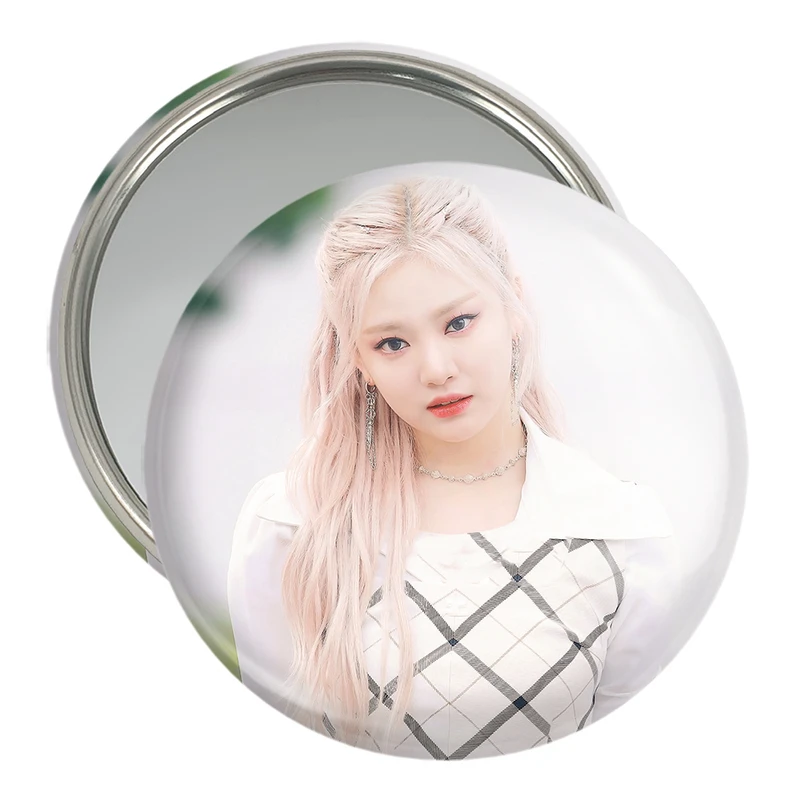 آینه جیبی خندالو مدل نینگ نینگ گروه آسپا Aespa  کد 19728