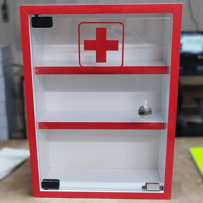 جعبه کمک‌های اولیه مدل درب شیشه ای