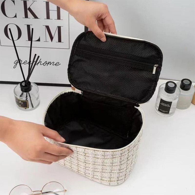 کیف لوازم آرایش زنانه مدل PA-78