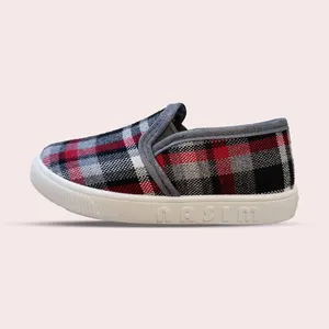 کفش مخصوص پیاده روی پسرانه نسیم کد Rd5152