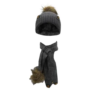 ست کلاه و شال گردن بافتنی بچگانه مدل SA رنگ خاکستری