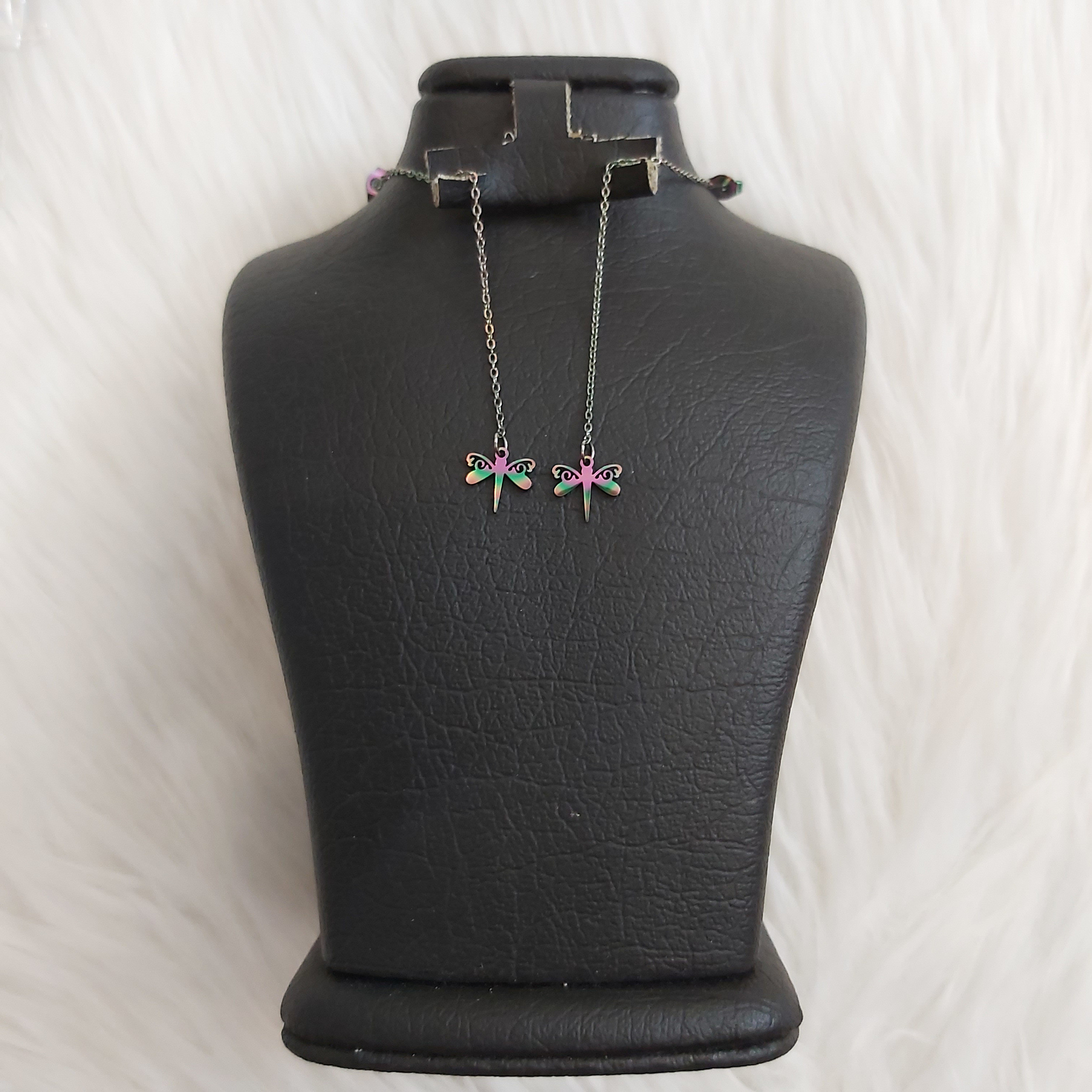 گوشواره زنانه مدل بخیه طرح شاپرک کد moth114 گوشواره زنانه مدل بخیه طرح شاپرک کد moth114