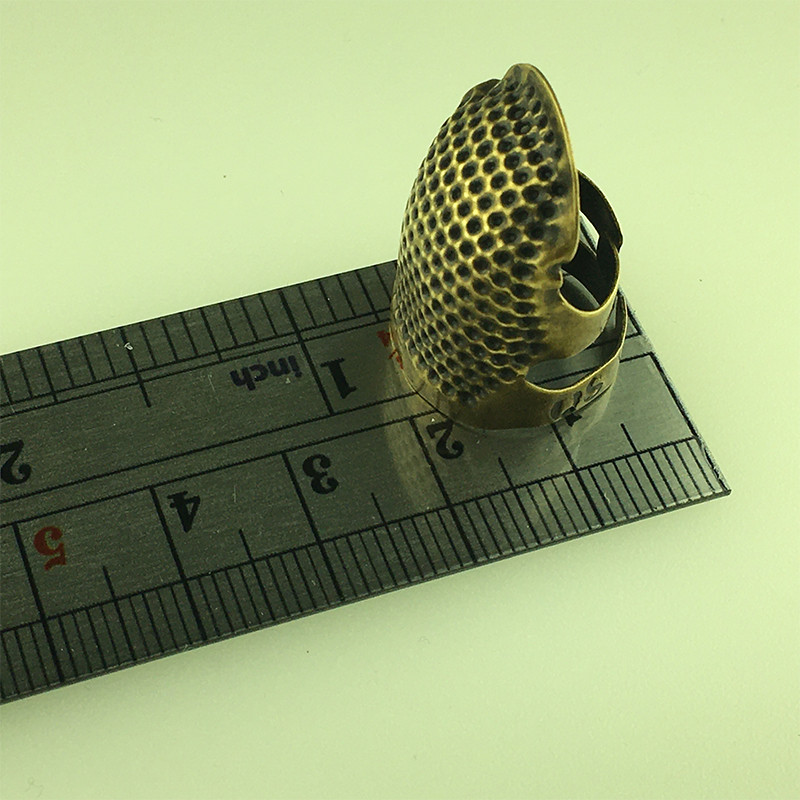 انگشتانه چرم دوزی مدل فلزی کد ESTL01 انگشتانه چرم دوزی مدل فلزی کد ESTL01