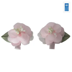 گیره مو دست ساز مدل گل فانتزی بسته 2 عددی