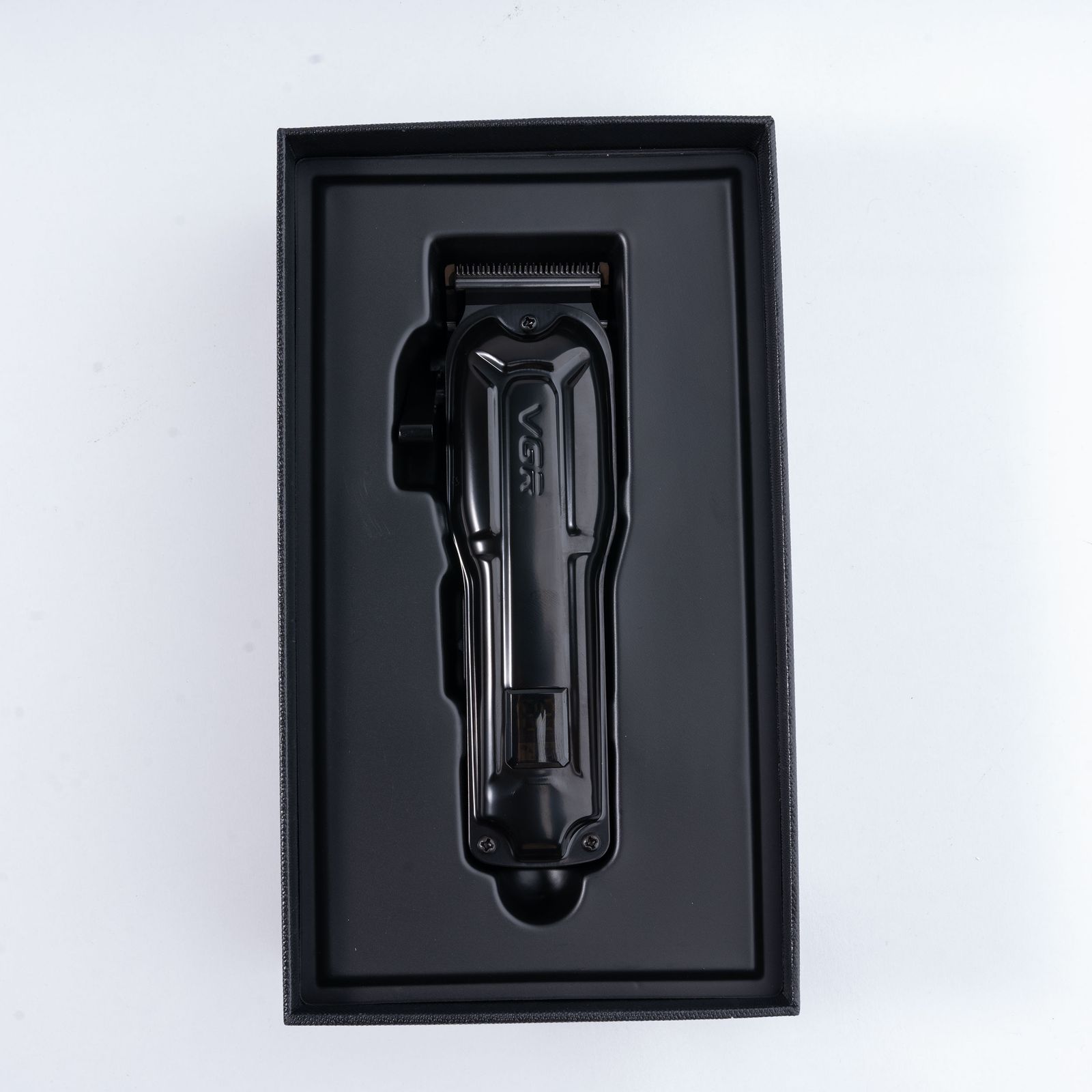 ماشین اصلاح موی سر صورت و بدن وی جی ار مدل V-138 -  - 3
