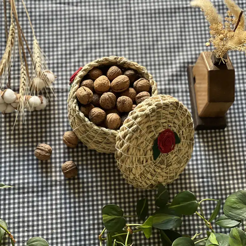 ظرف حصیری مدل دردار طرح گل