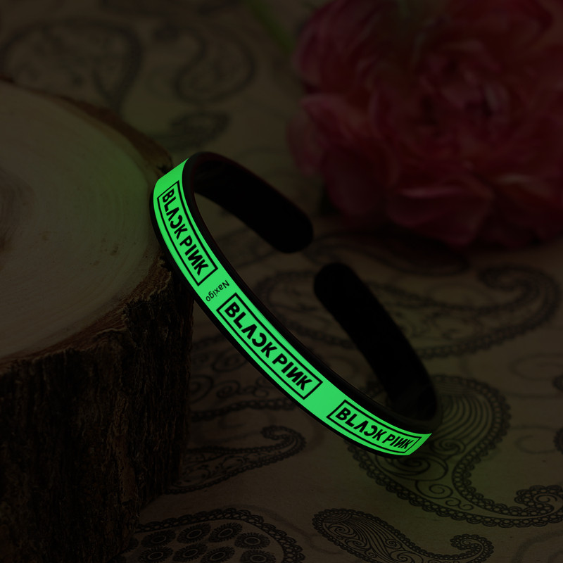 دستبند ناکسیگو طرح بلک پینک مدل BR5511