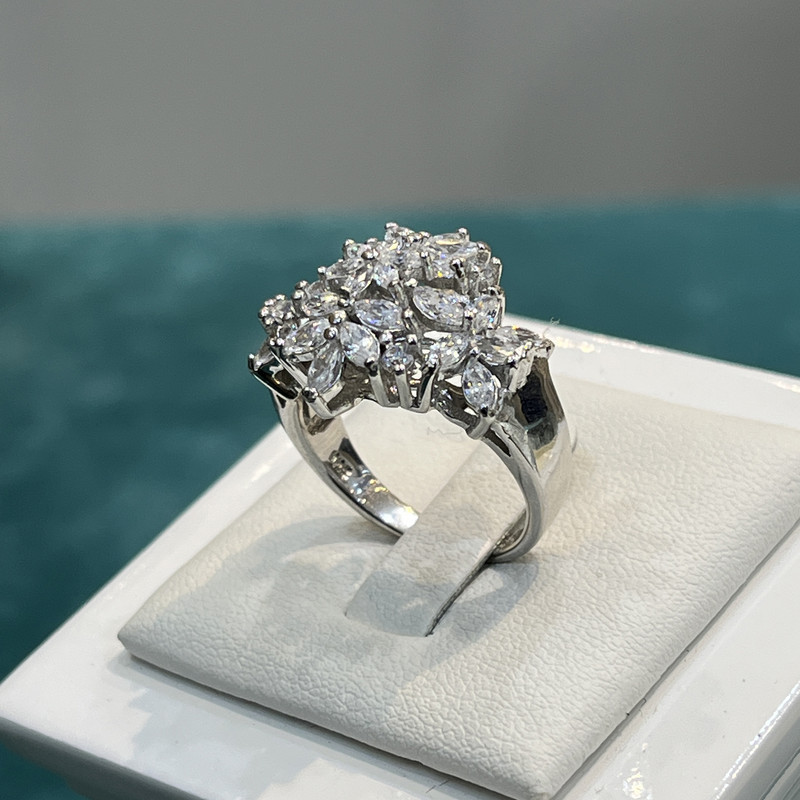 انگشتر نقره زنانه مدل جواهری اتریشی 30234-32