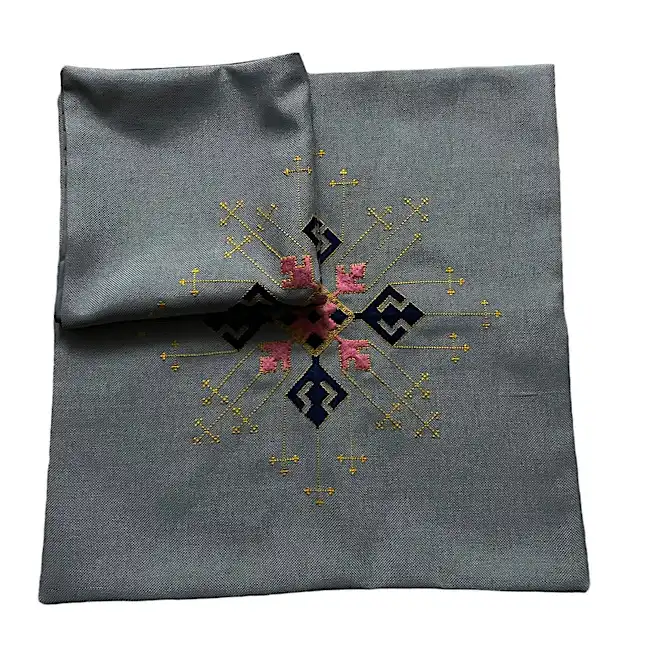 کاور کوسن سوزن دوزی مدل بلوچی دوزی