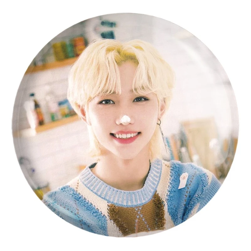 پیکسل خندالو طرح فلیکس گروه استری کیدز Stary Kids کد 16893 مدل بزرگ