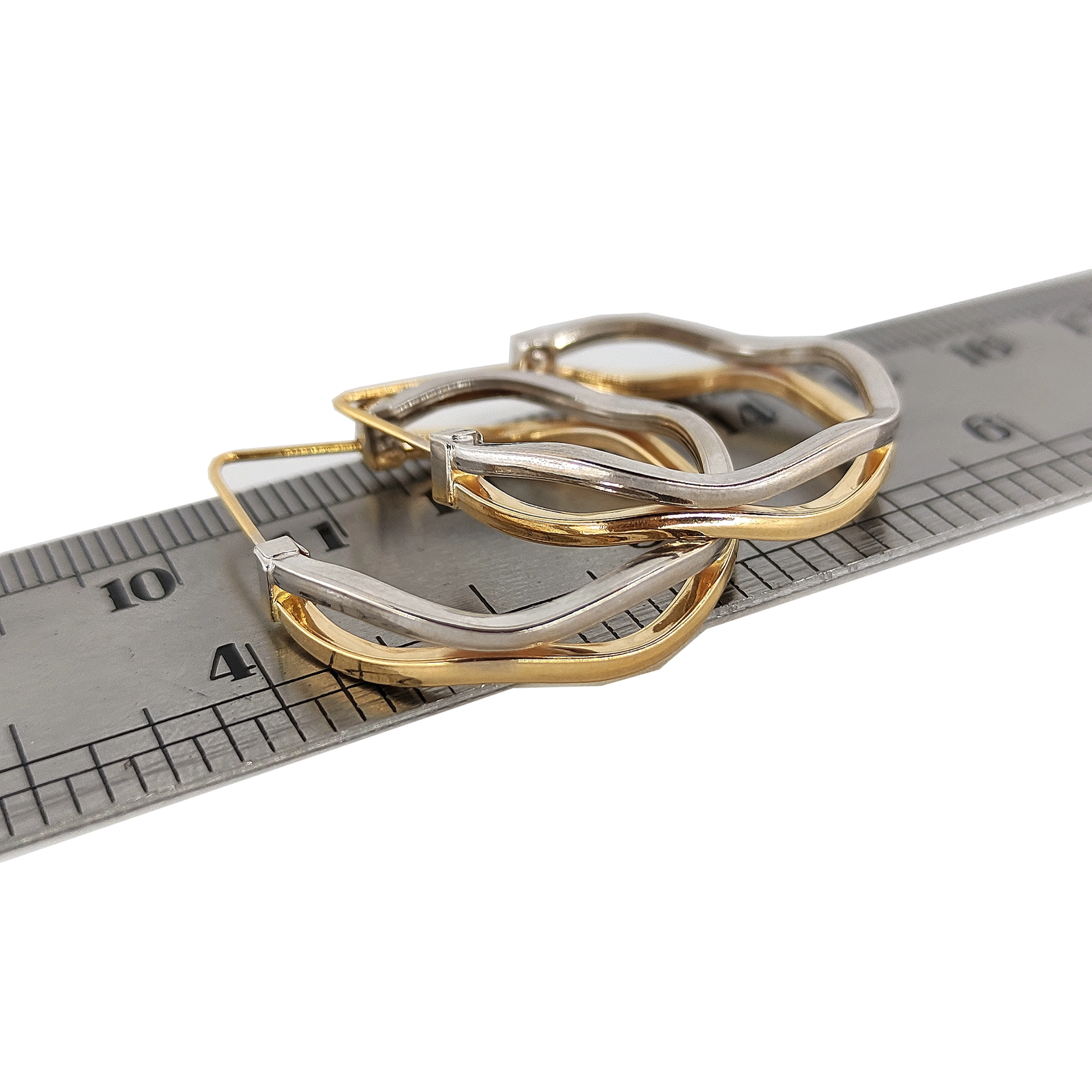 گوشواره طلا 18 عیار زنانه طلا و جواهرسازی افرا مدل موج 312