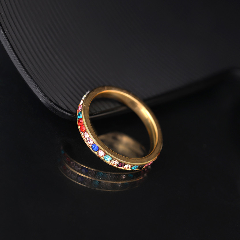 انگشتر زنانه ماصرم مدل دور نگین کد Ri3028